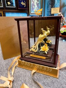 Tượng chim phượng hoàng dát vàng 24k